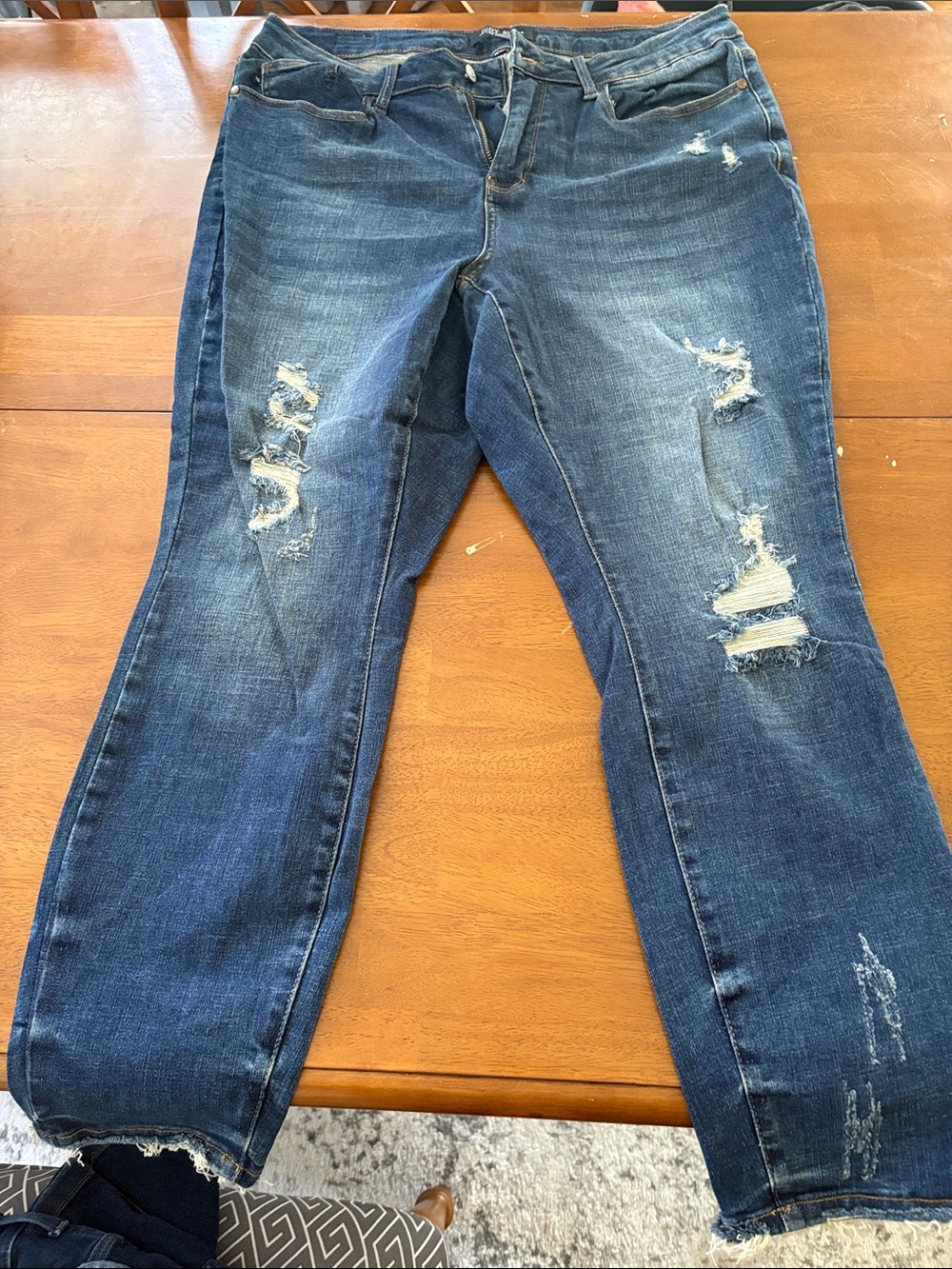 Judy Blue Distressed Dark Blue Boyfriend Jeans